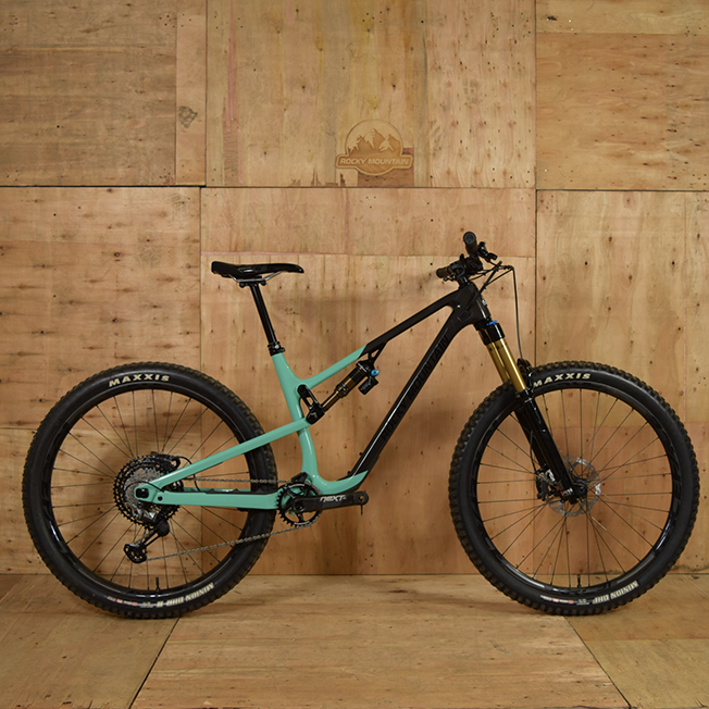 2021 Instinct Carbon 90 C1 Green Carbon Large Ex Staff